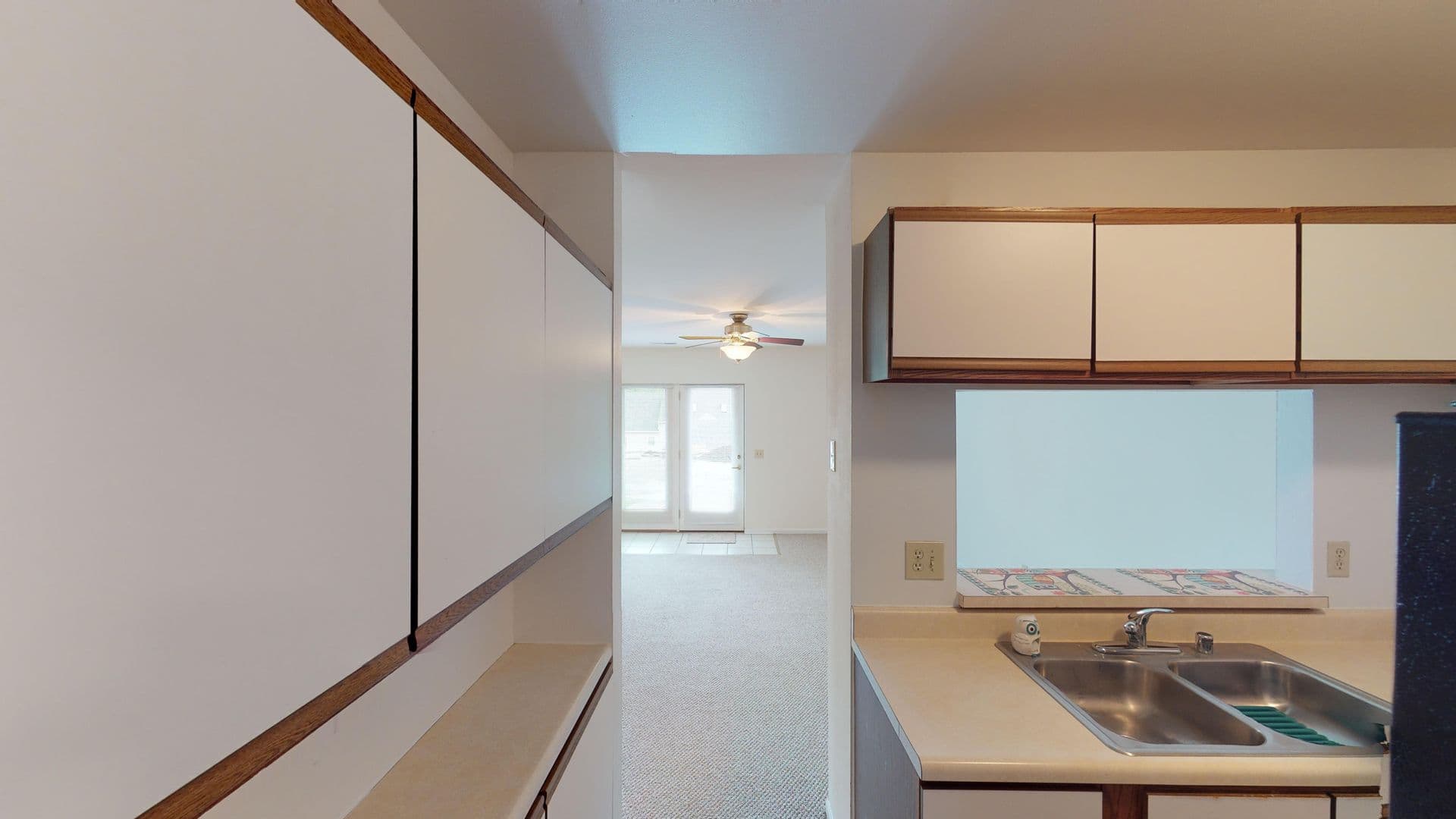 Madison Apartment: 2105-2165 Muir Field Rd