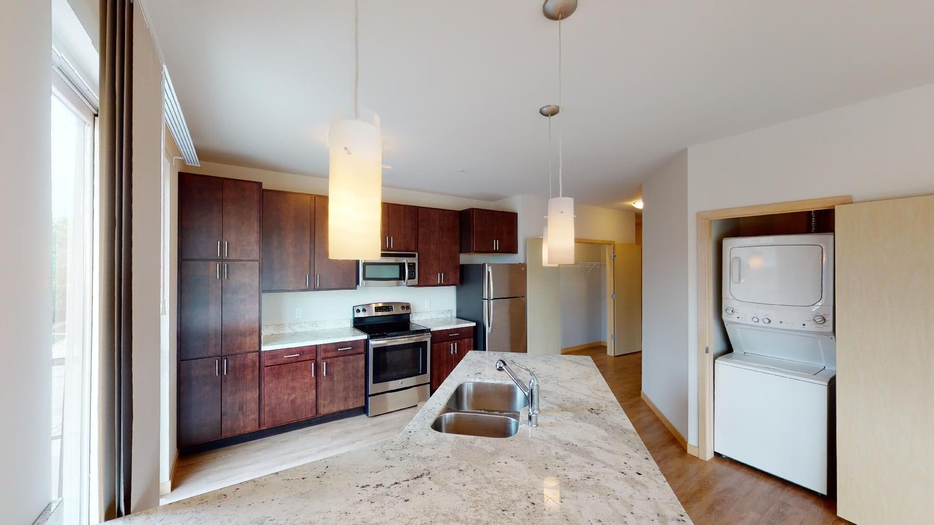 Madison Apartment: 902 Drake Street