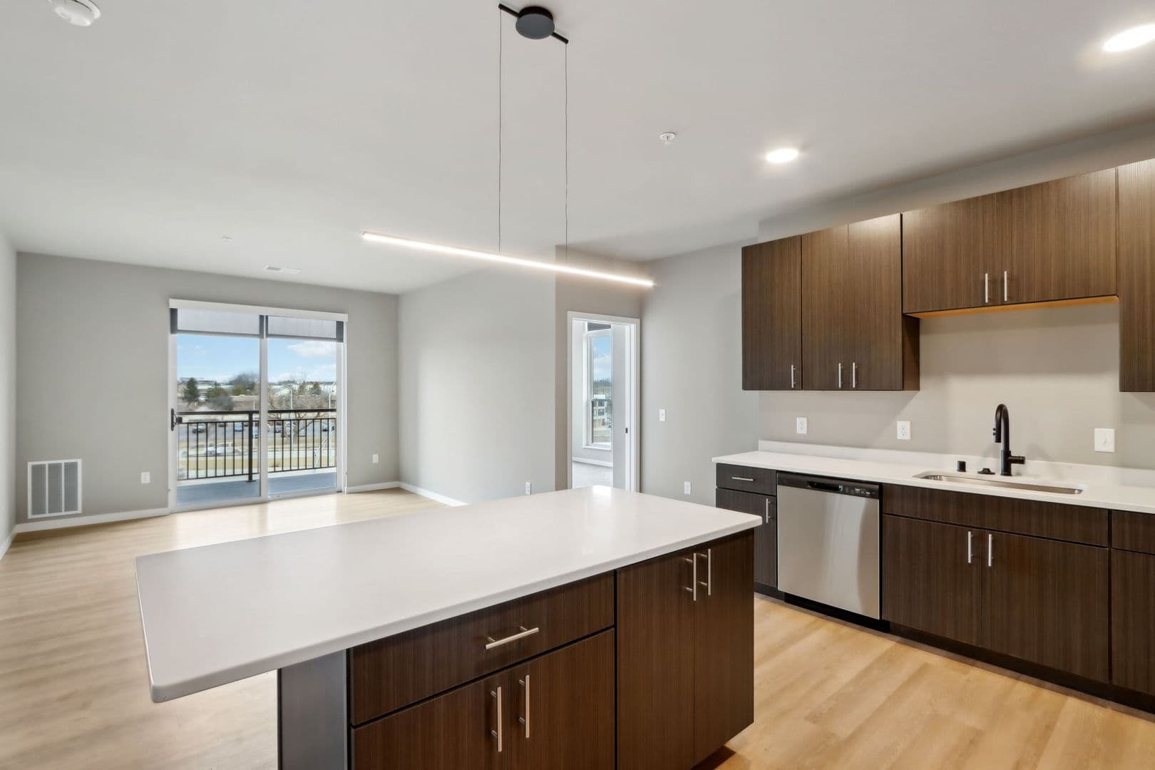 Madison Apartment: 5604 Schroeder Rd