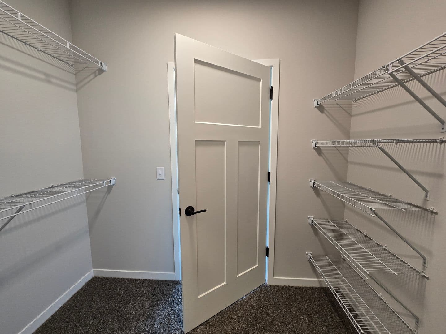 Madison Apartment: 8421 Mansion Hill Avenue