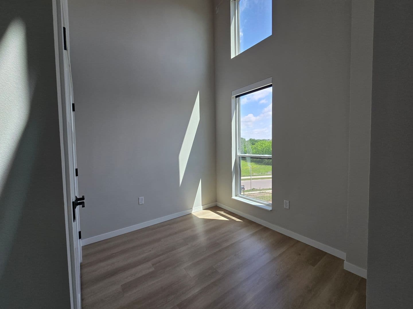 Madison Apartment: 8421 Mansion Hill Avenue
