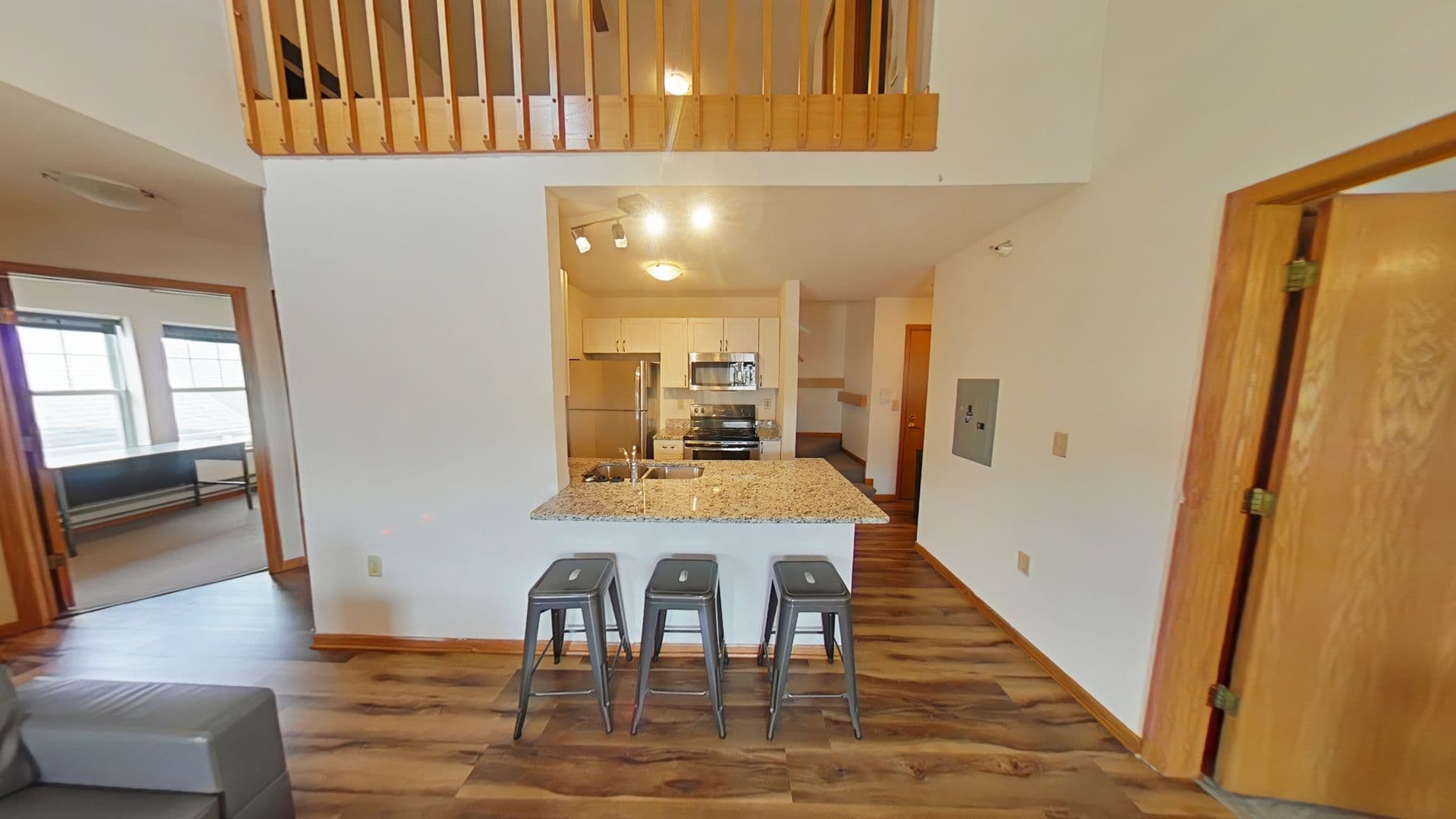 Madison Apartment: 1040 Spring Street