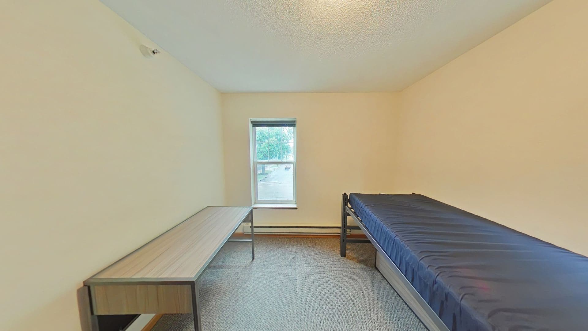 Madison Apartment: 1 Gerry Court