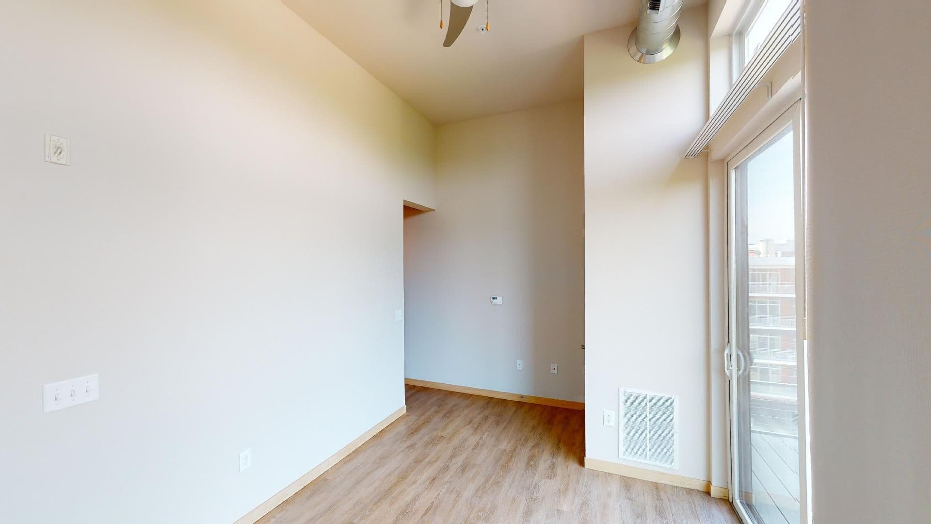 Madison Apartment: 902 Drake Street