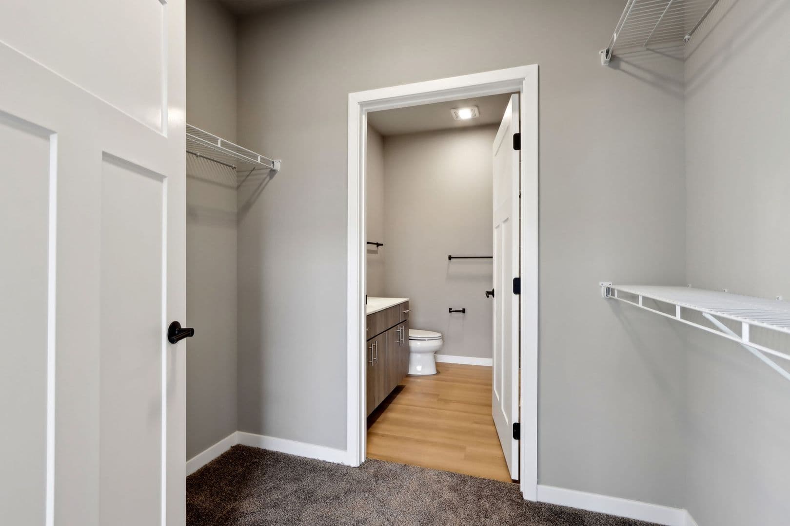 Madison Apartment: 5604 Schroeder Rd