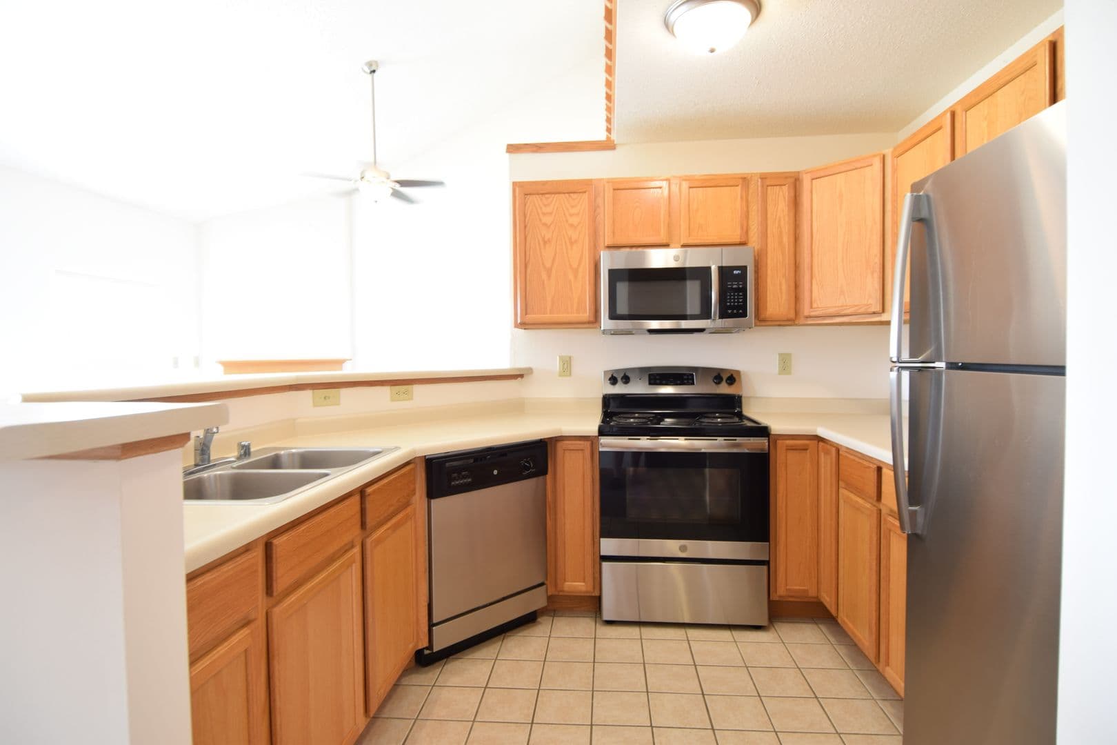 Madison Apartment: 8002 Starr Grass Drive