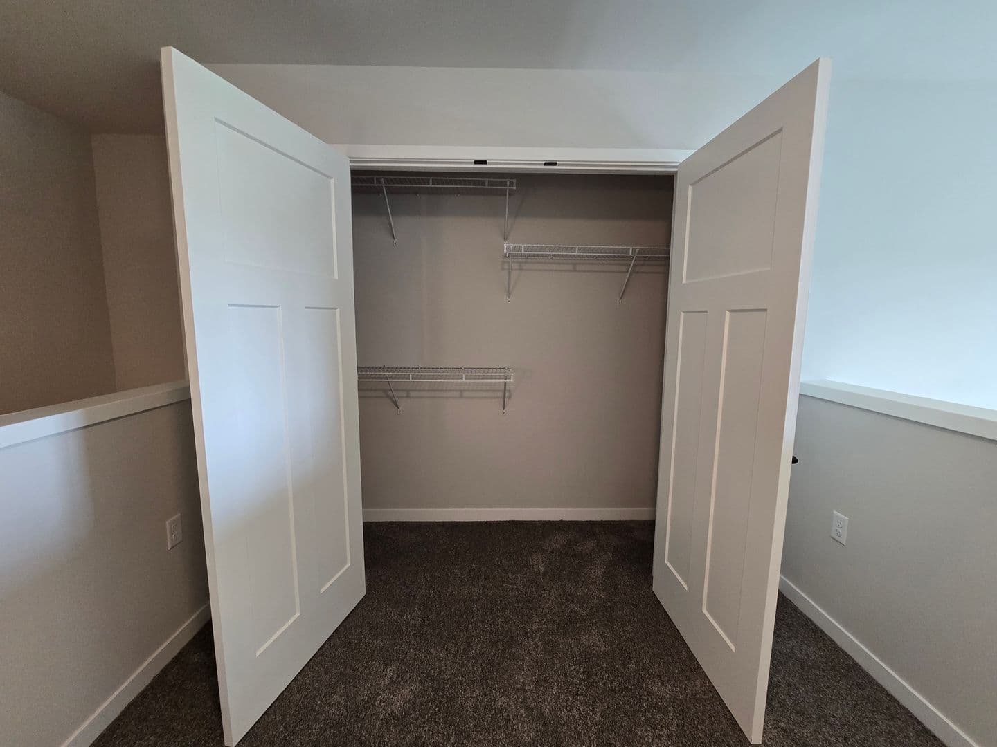 Madison Apartment: 8421 Mansion Hill Avenue