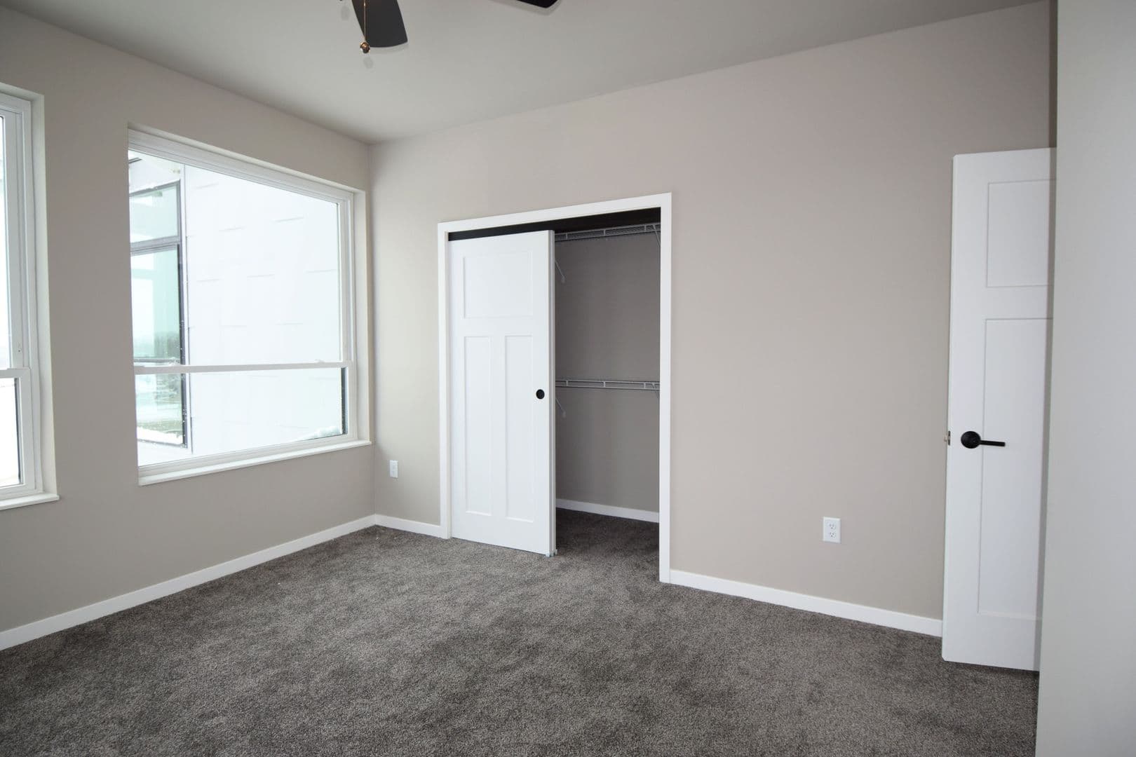 Madison Apartment: 5604 Schroeder Rd