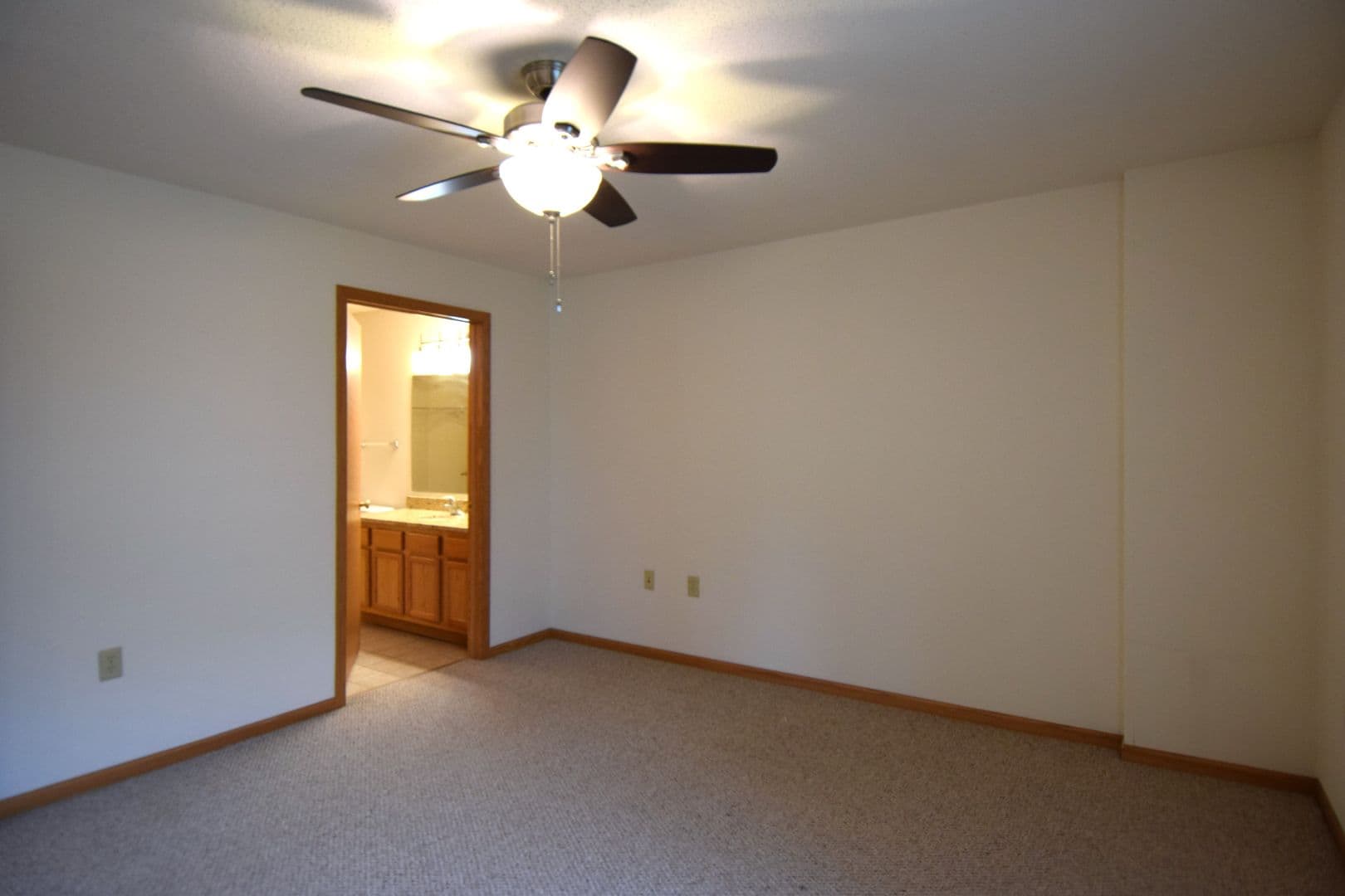 Madison Apartment: 8002 Starr Grass Drive