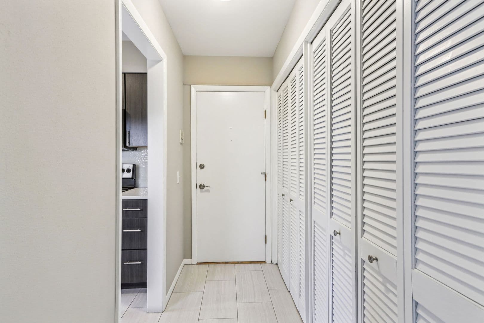 Madison Apartment: 3205 Stevens Street