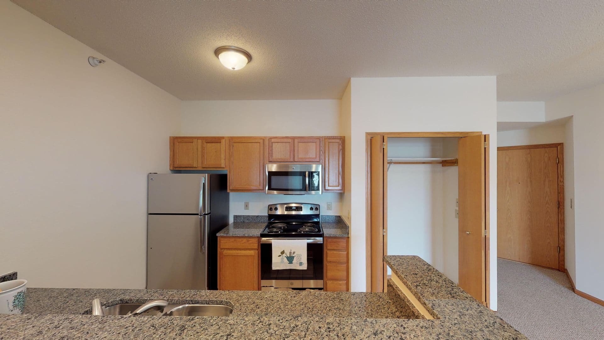 Fitchburg Apartment: 2892 Mickelson Parkway #100