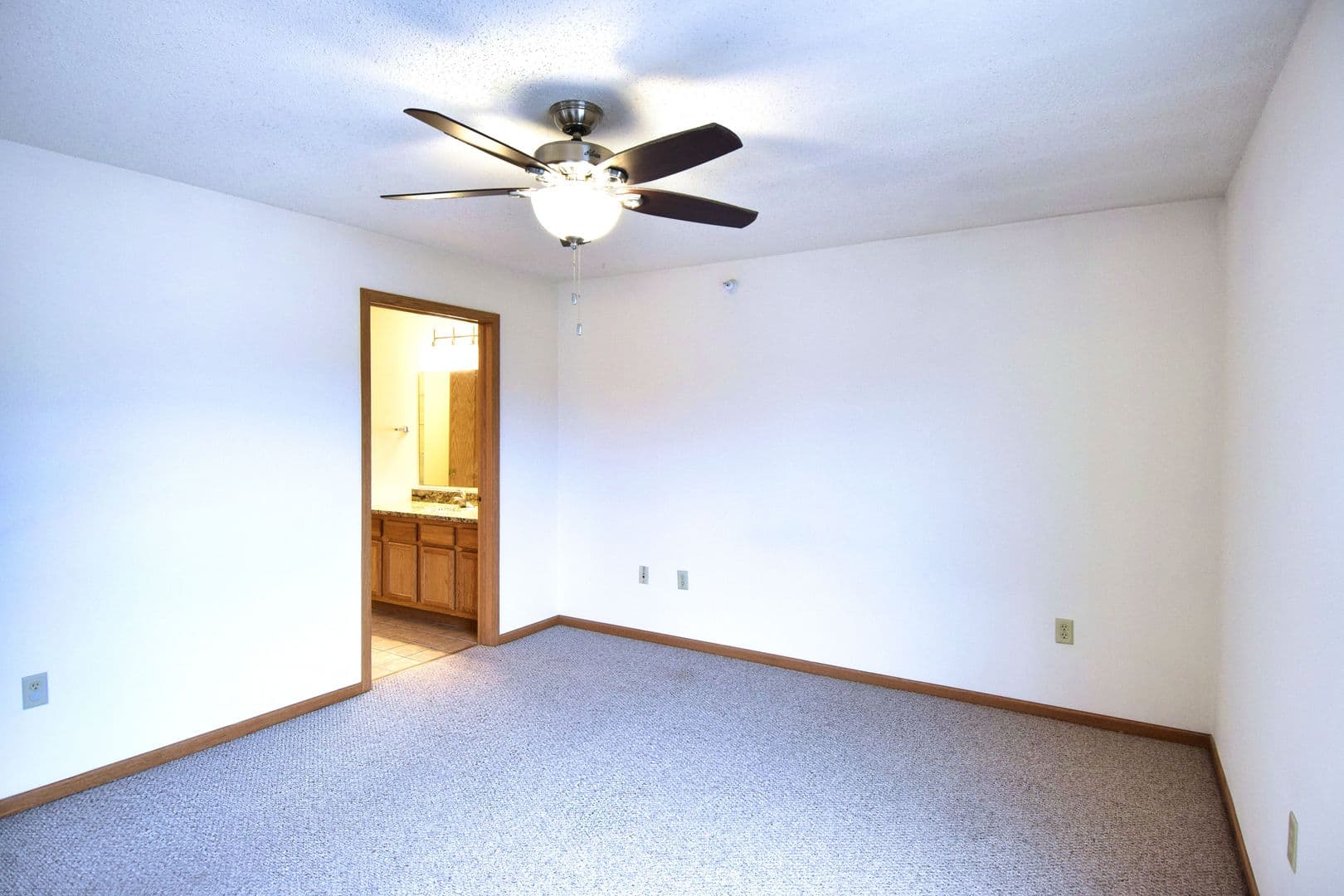 Madison Apartment: 8002 Starr Grass Drive