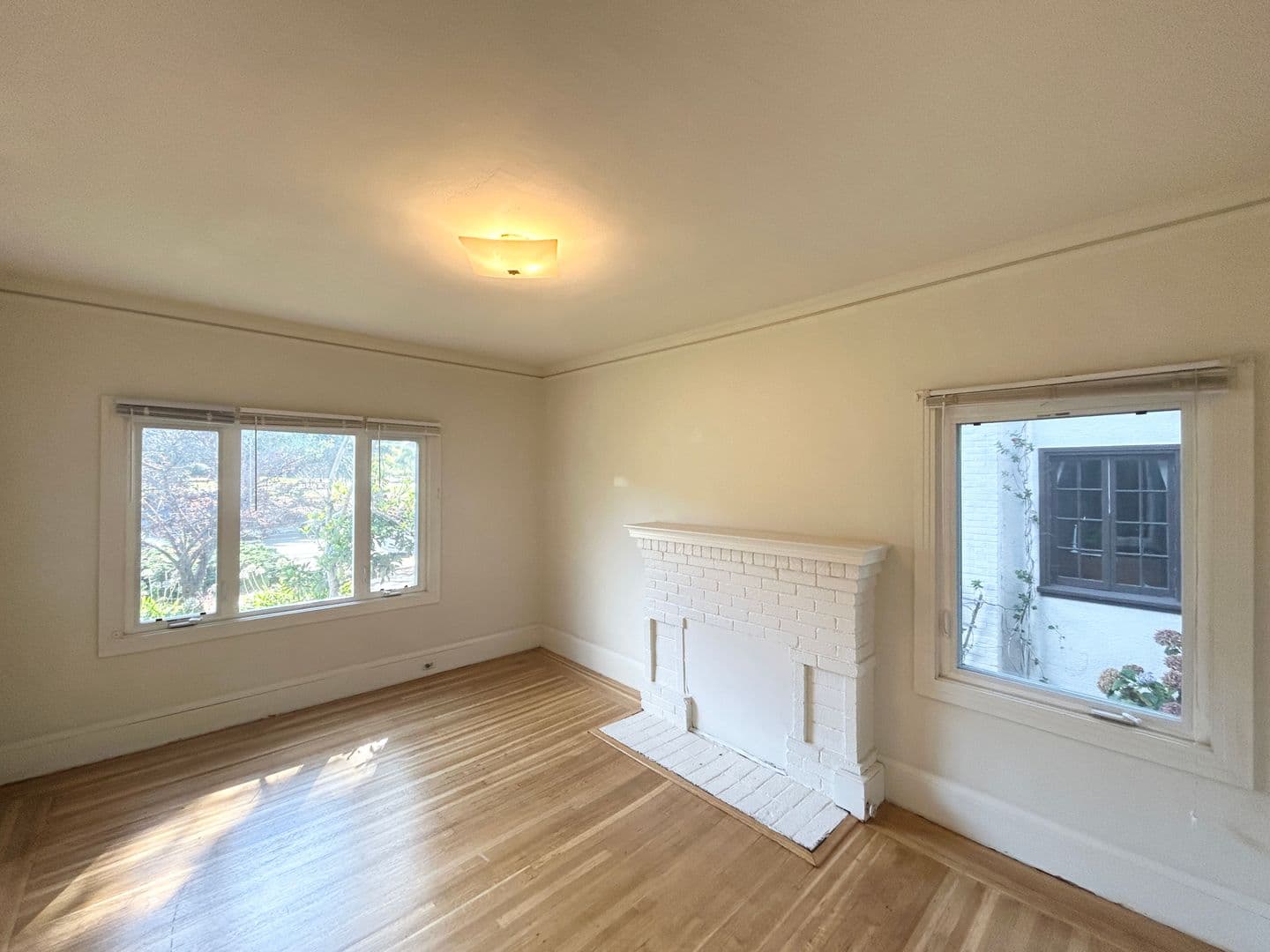 Berkeley Apartment: 2718 College Ave.
