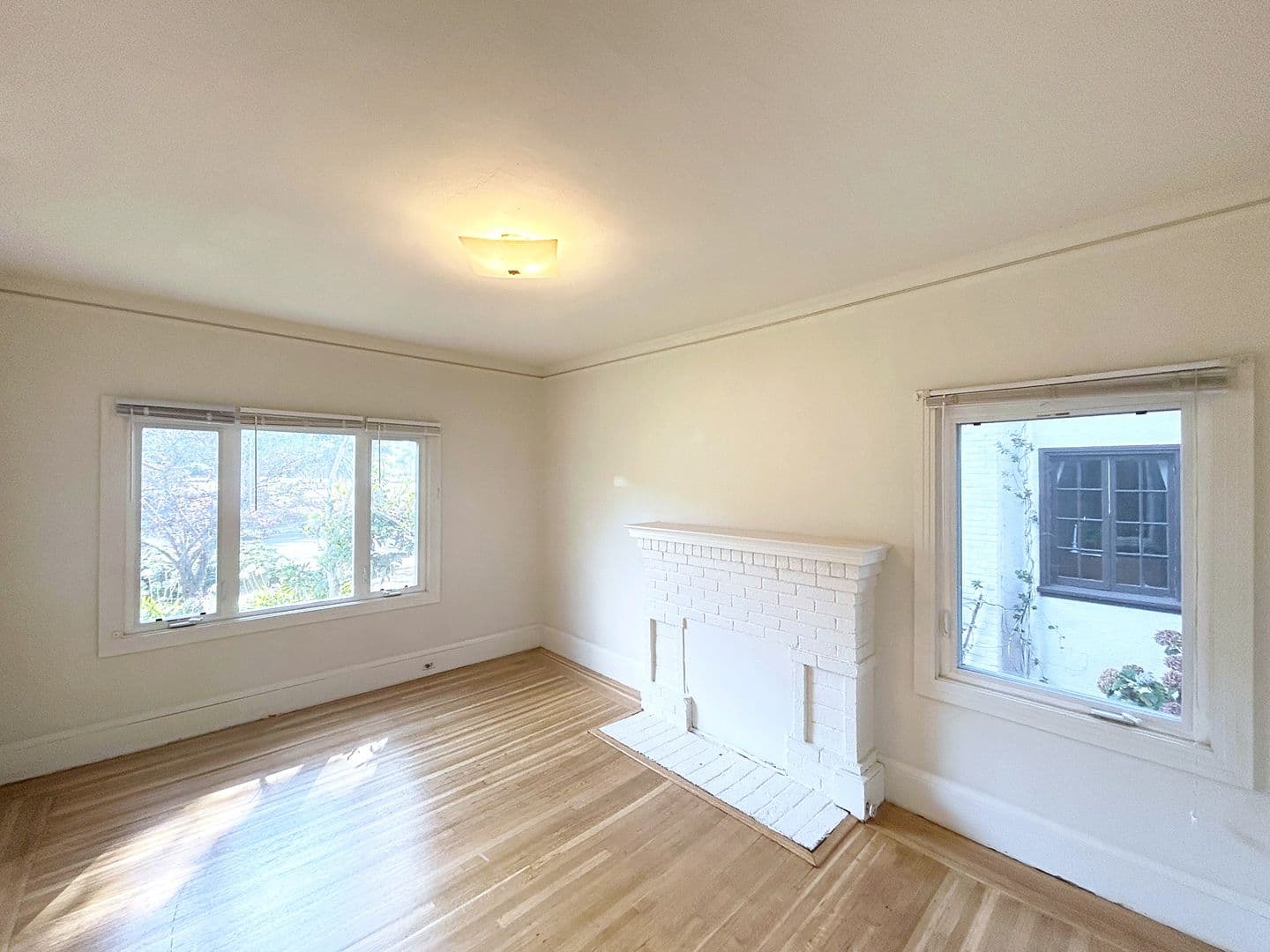 Berkeley Apartment: 2718 College Ave.