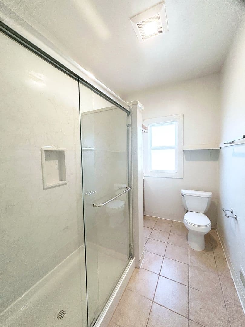 Berkeley Apartment: 2718 College Ave.