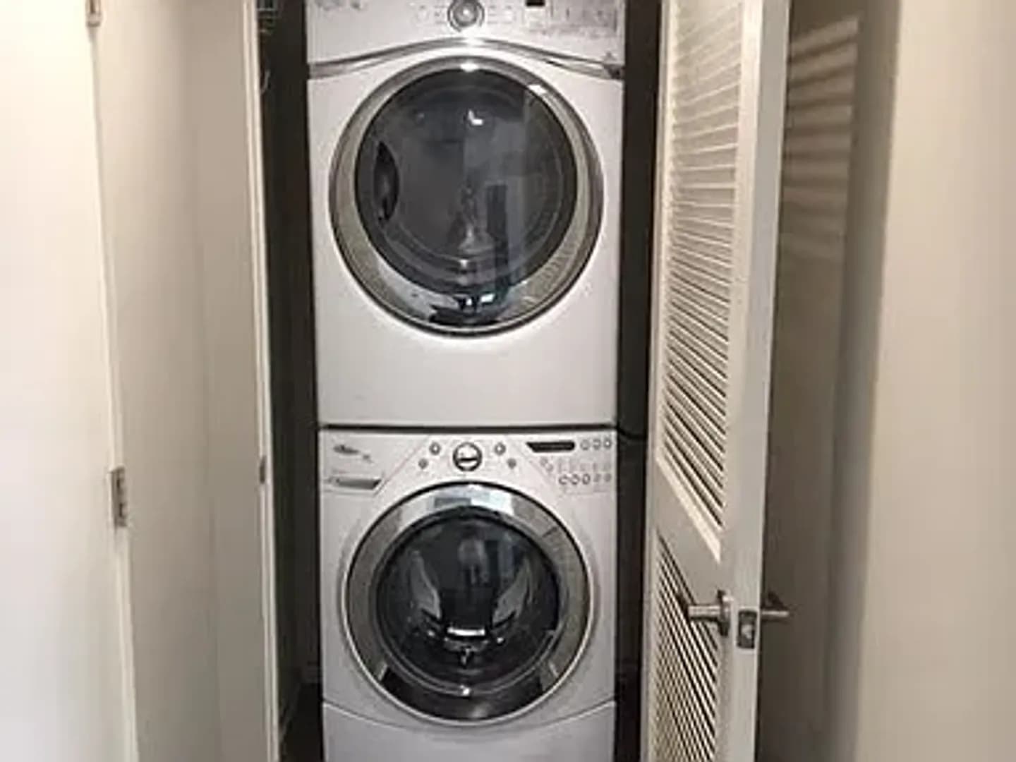 San Diego Condo: 3100 6th Ave