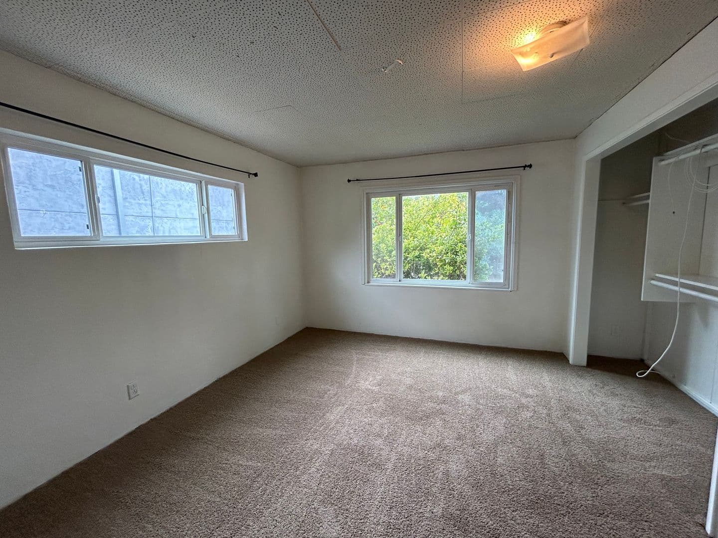 San Diego House: 5074 La Dorna St