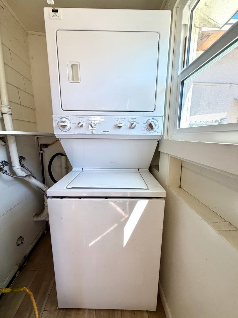 San Diego Apartment: 4511 52nd St