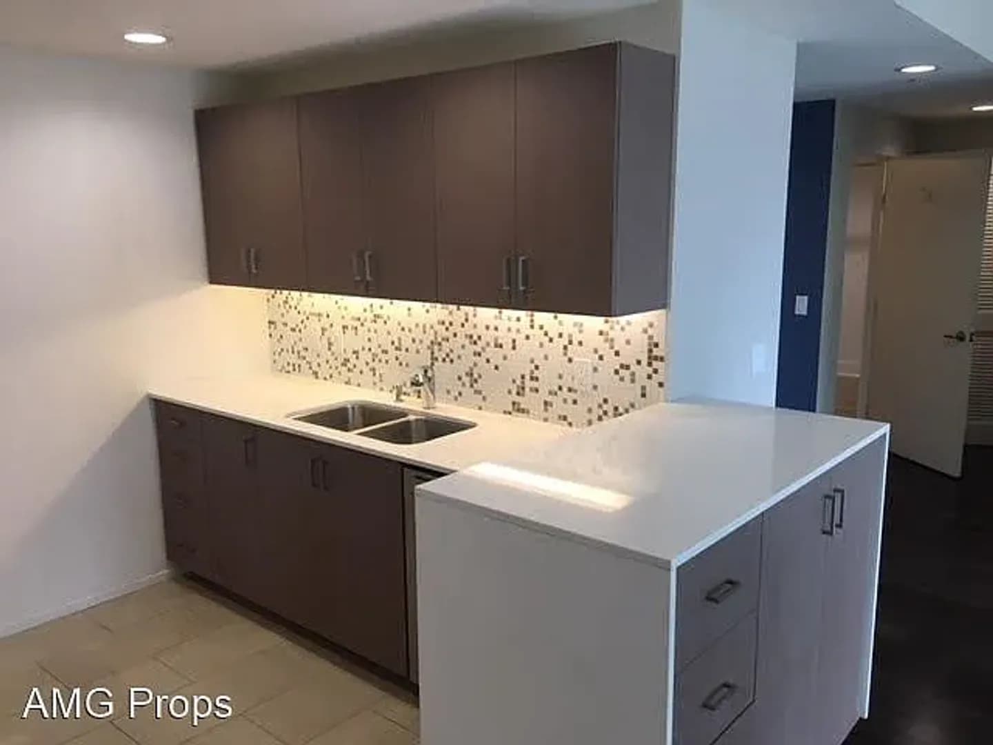 San Diego Condo: 3100 6th Ave