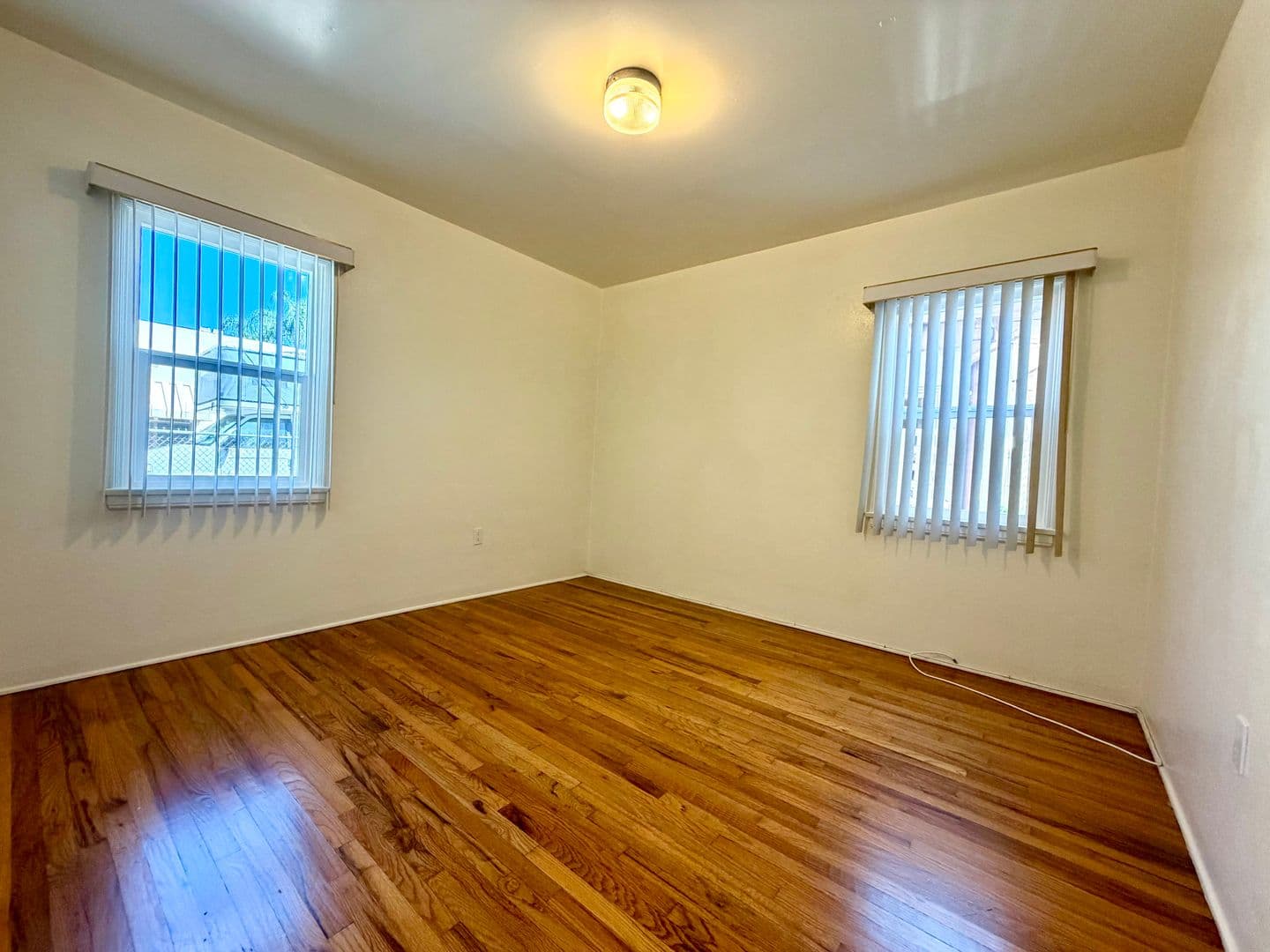 San Diego Apartment: 4511 52nd St