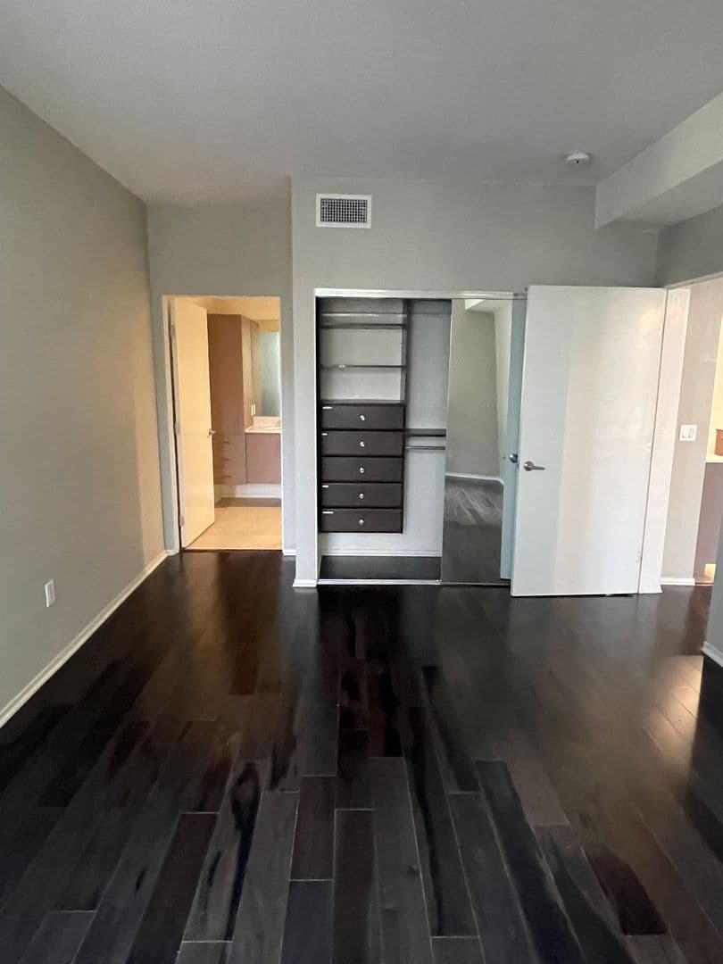 San Diego Condo: 3100 6th Ave