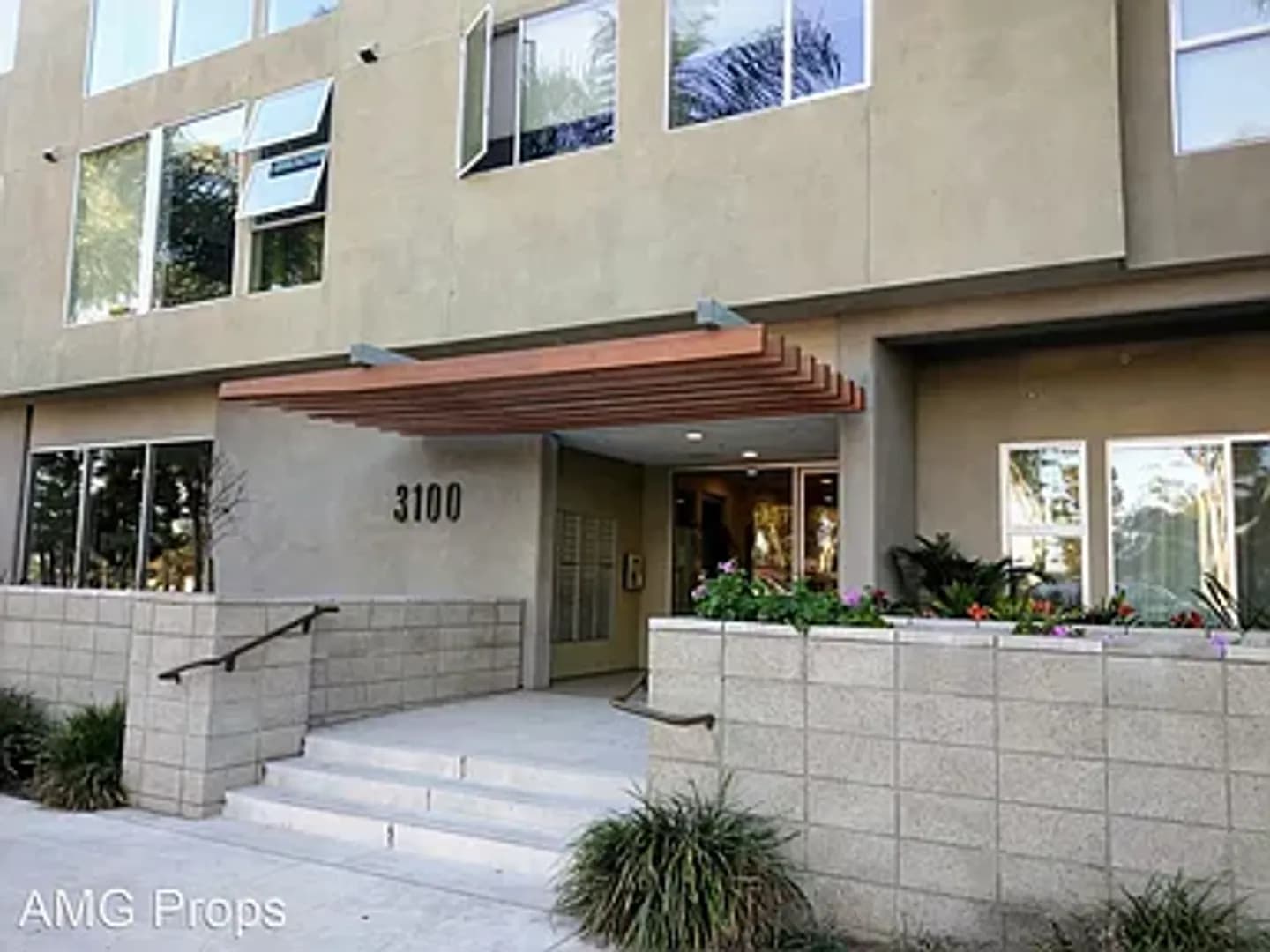 San Diego Condo: 3100 6th Ave