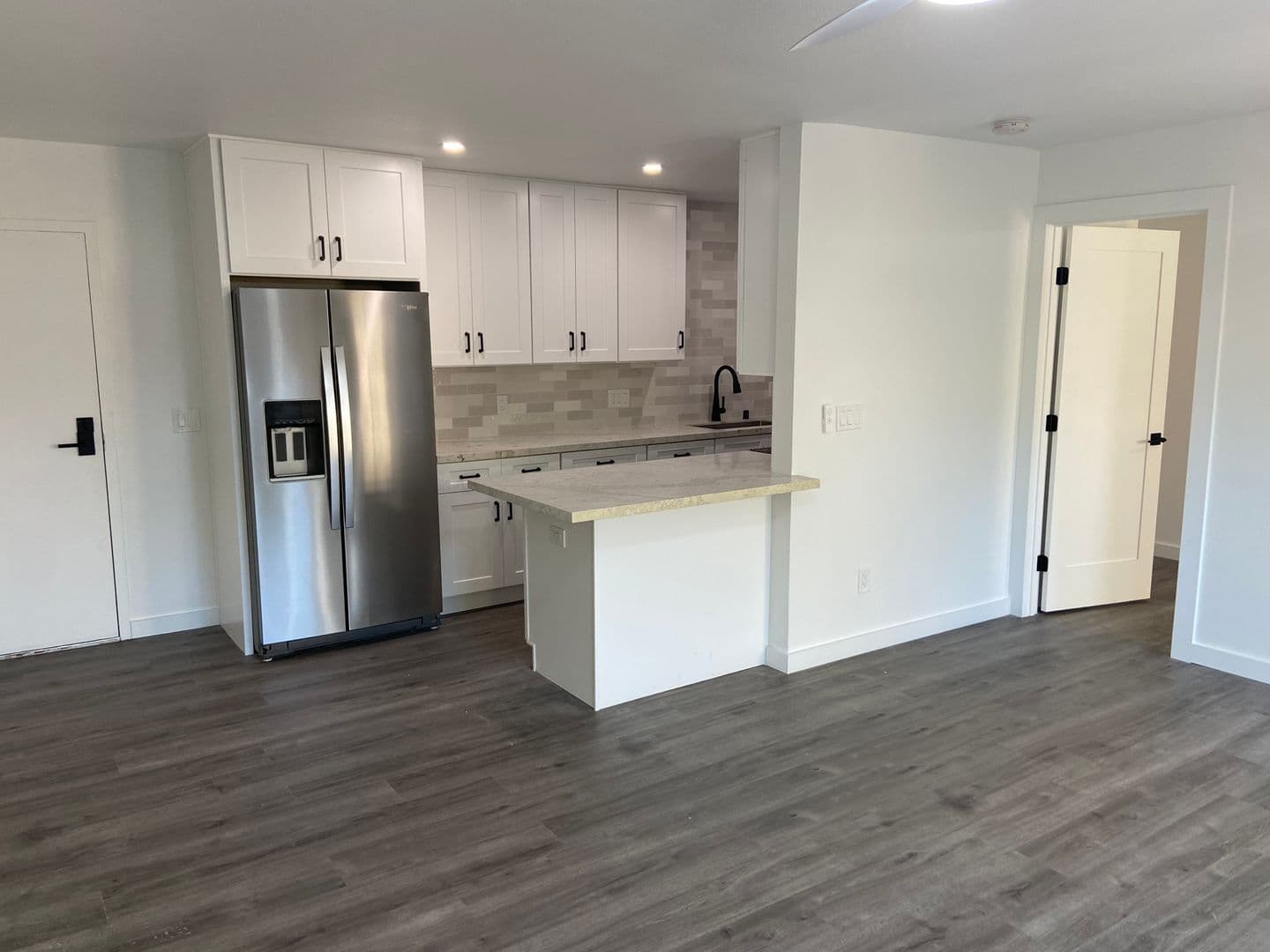 San Diego Condo: 8022 Linda Vista Rd. #1L
