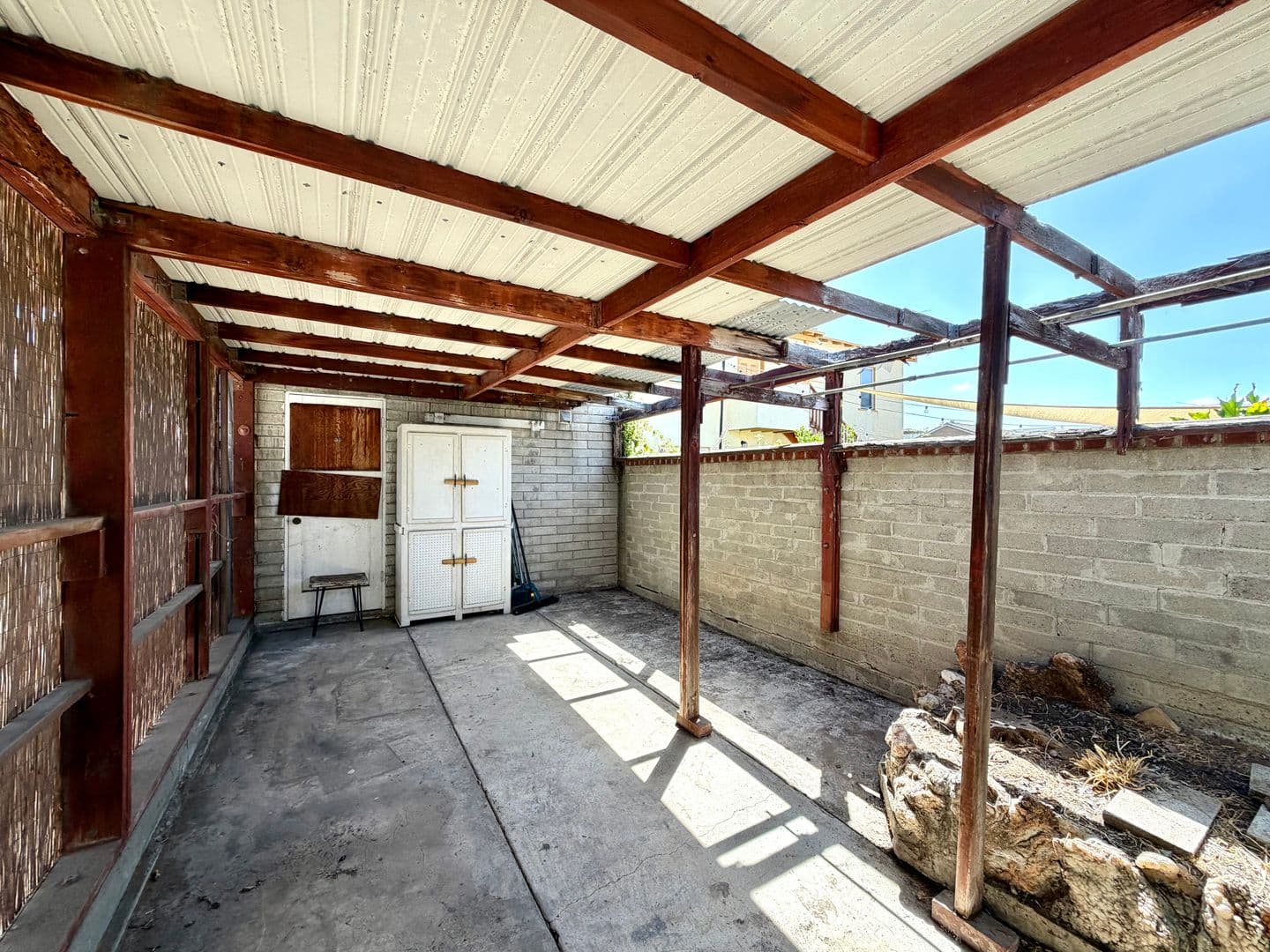 San Diego Apartment: 4511 52nd St