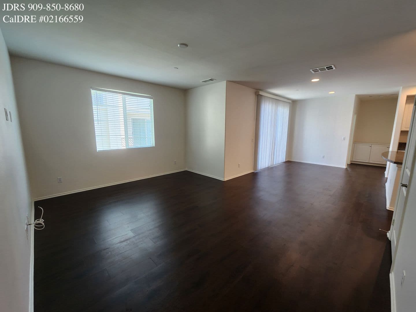 Upland House: 122 Royal Way