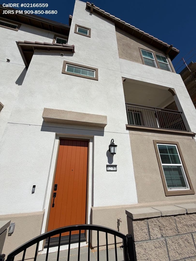 Eastvale House: 12781 Sazan Drive