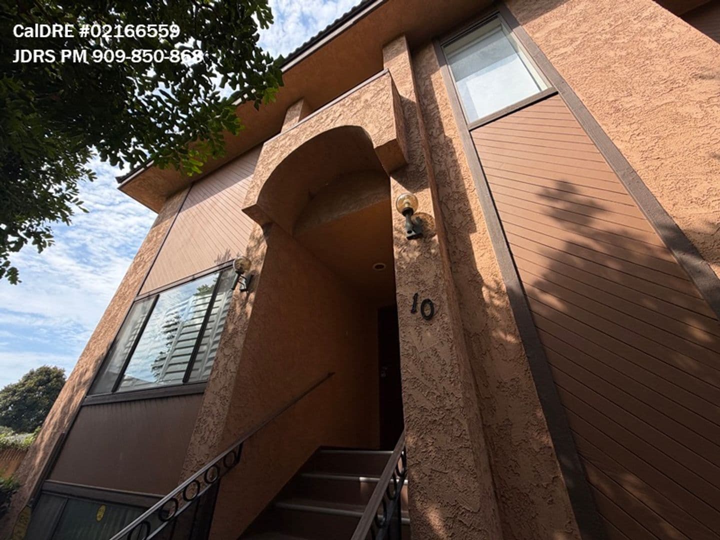 Arcadia House: 816 W Naomi Avenue #10
