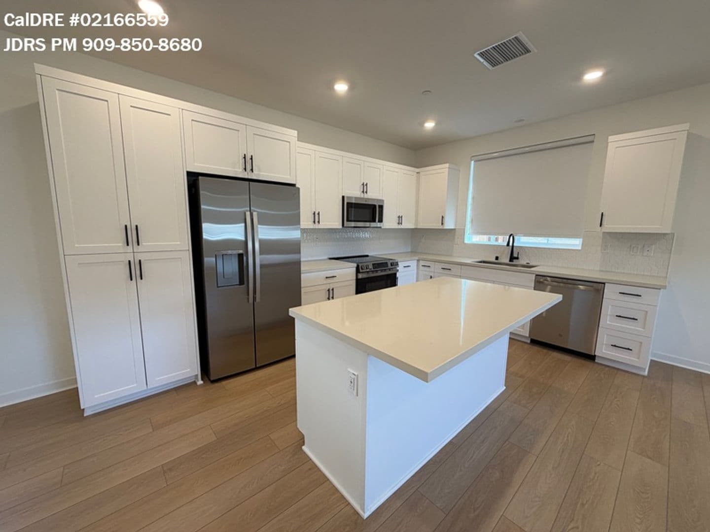 Eastvale House: 12781 Sazan Drive