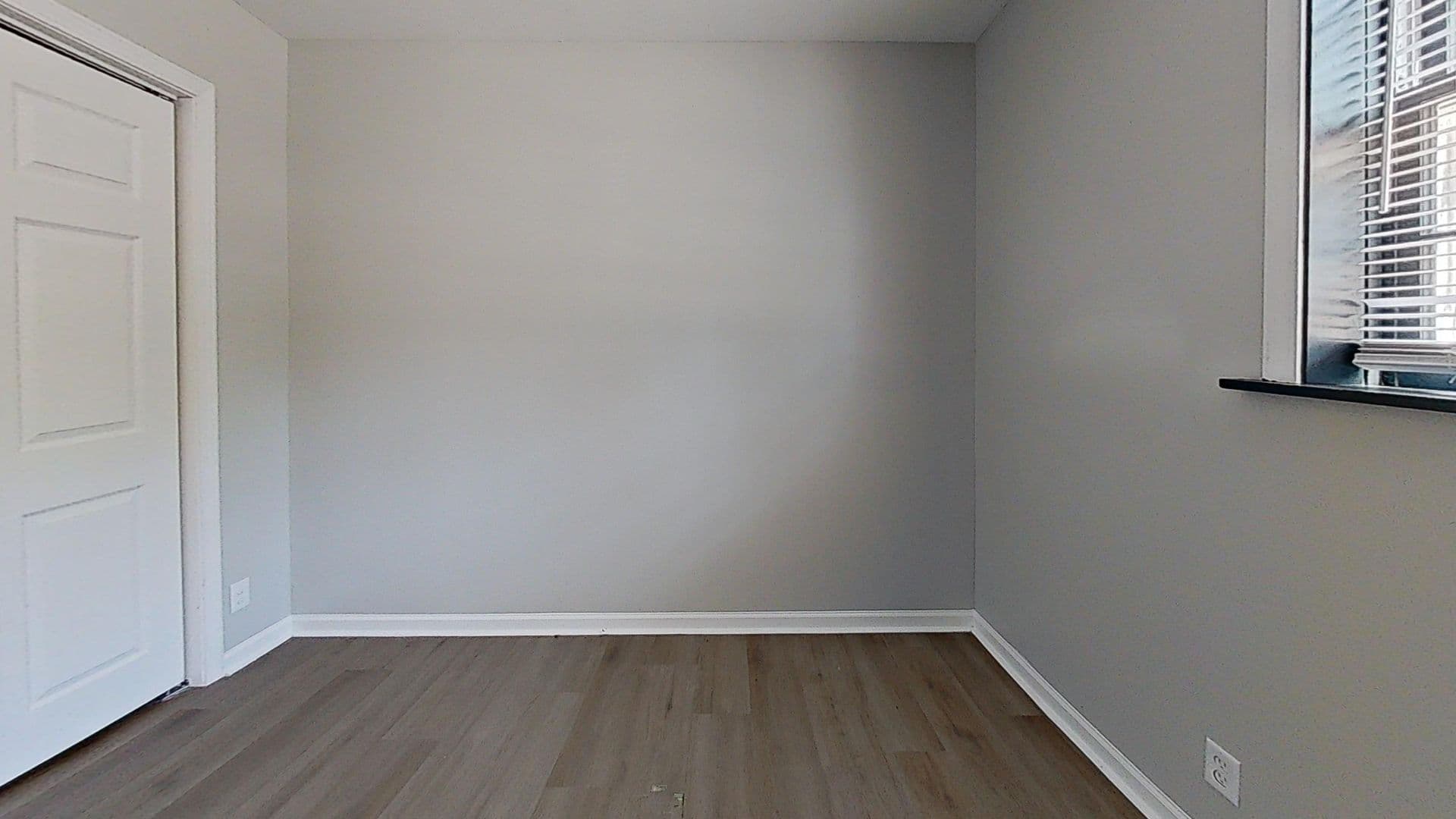 Peoria Apartment: 6709-6711 N University St