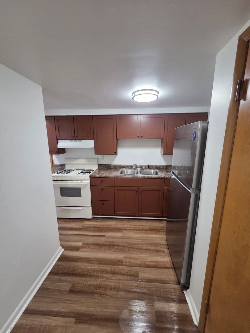 Peoria Apartment: 2908 Rockwood