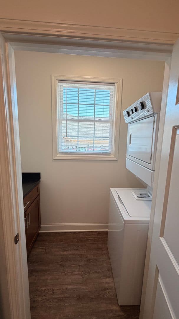 Blacksburg Apartment: 703 Clay Street SE