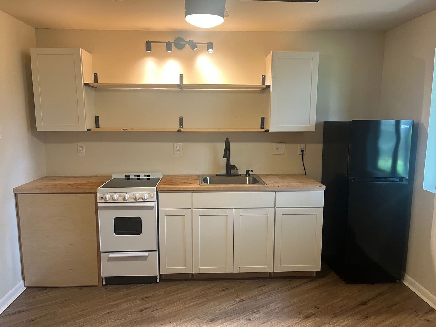 Huntsville Apartment: 3801 Triana Blvd