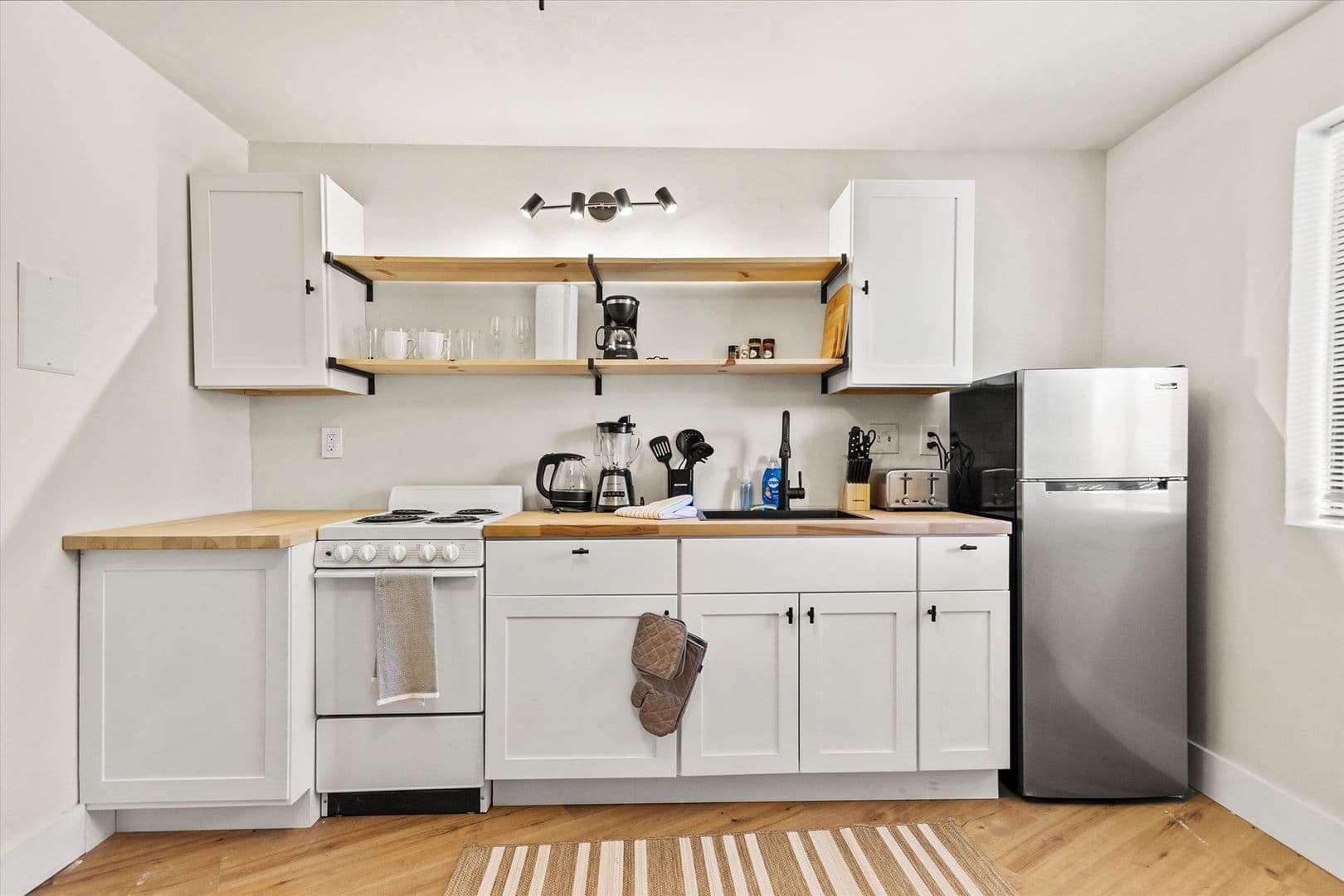 Huntsville Apartment: 3801 Triana Blvd