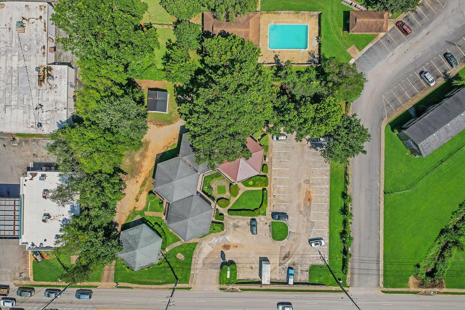 Huntsville Apartment: 3801 Triana Blvd