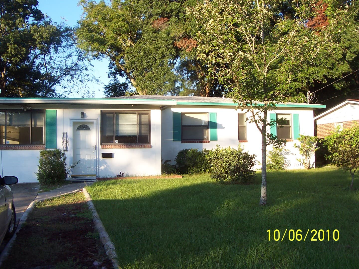 Jacksonville House: 1822 Ector Road