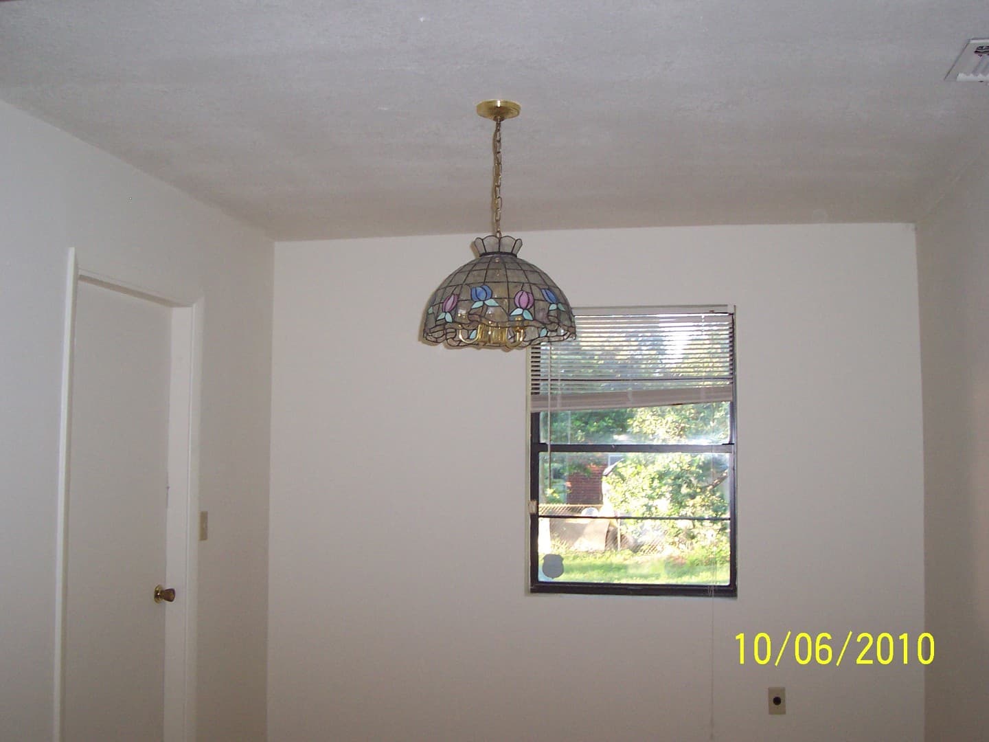 Jacksonville House: 1822 Ector Road