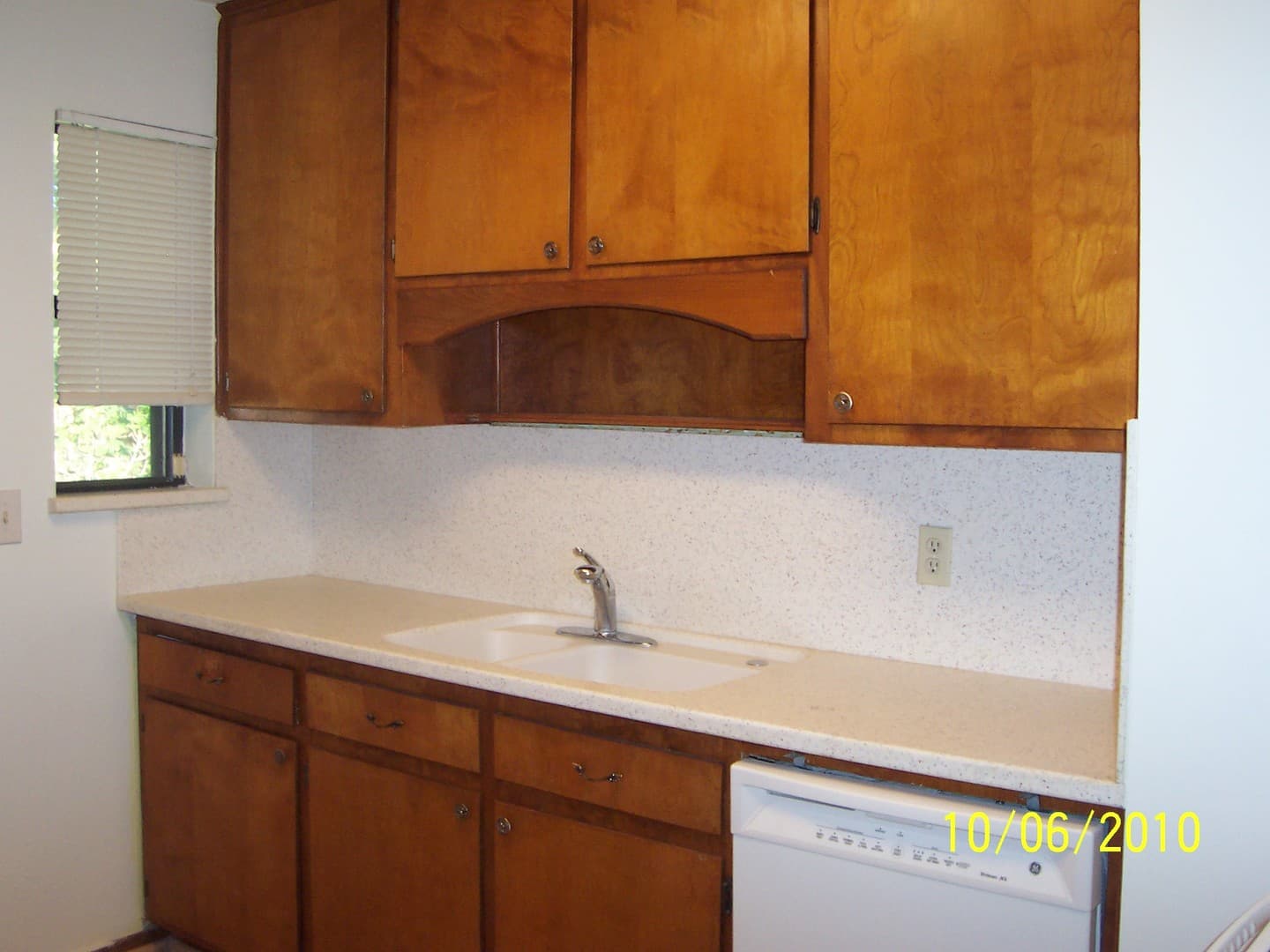 Jacksonville House: 1822 Ector Road