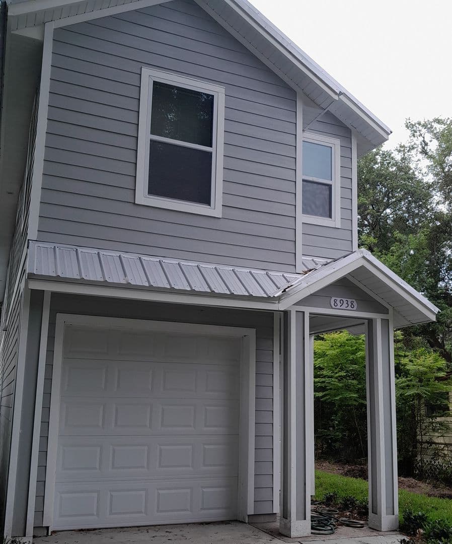 Jacksonville House: 8938 Galveston