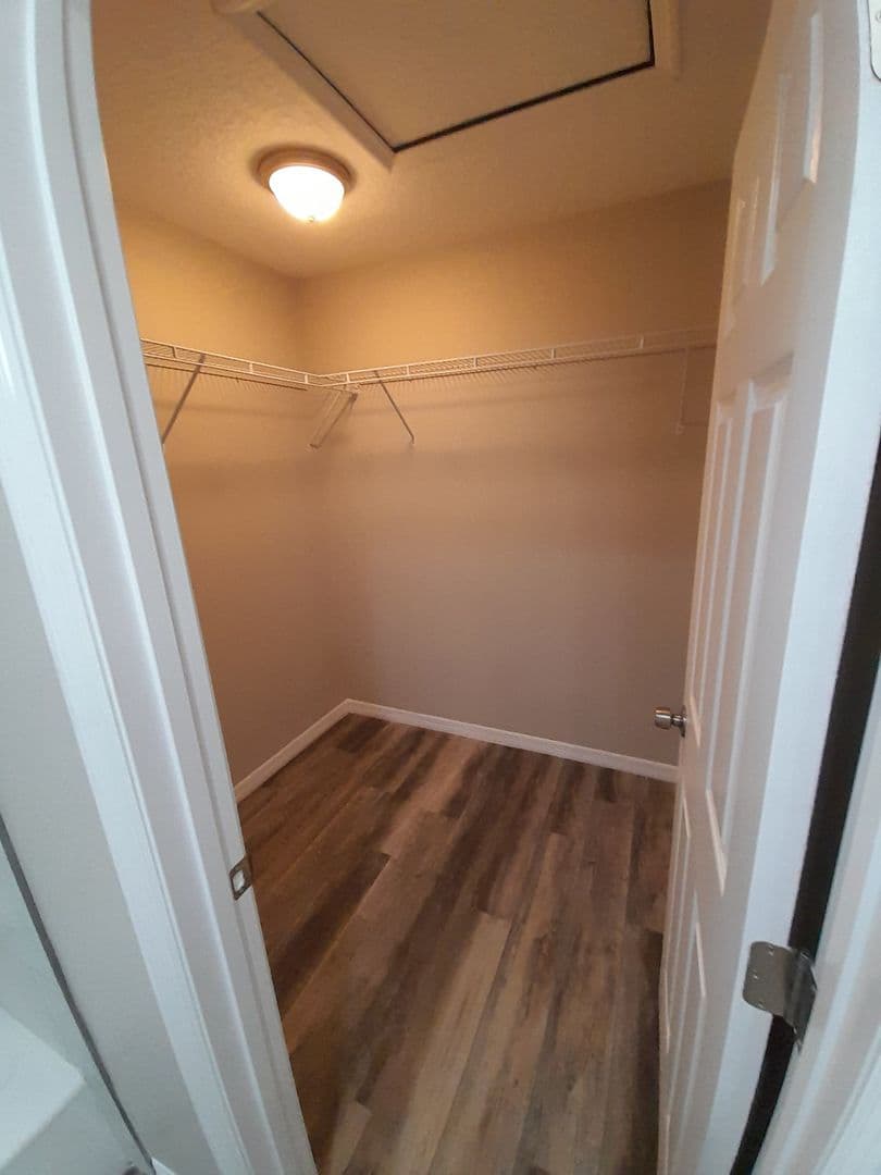 Jacksonville House: 8938 Galveston