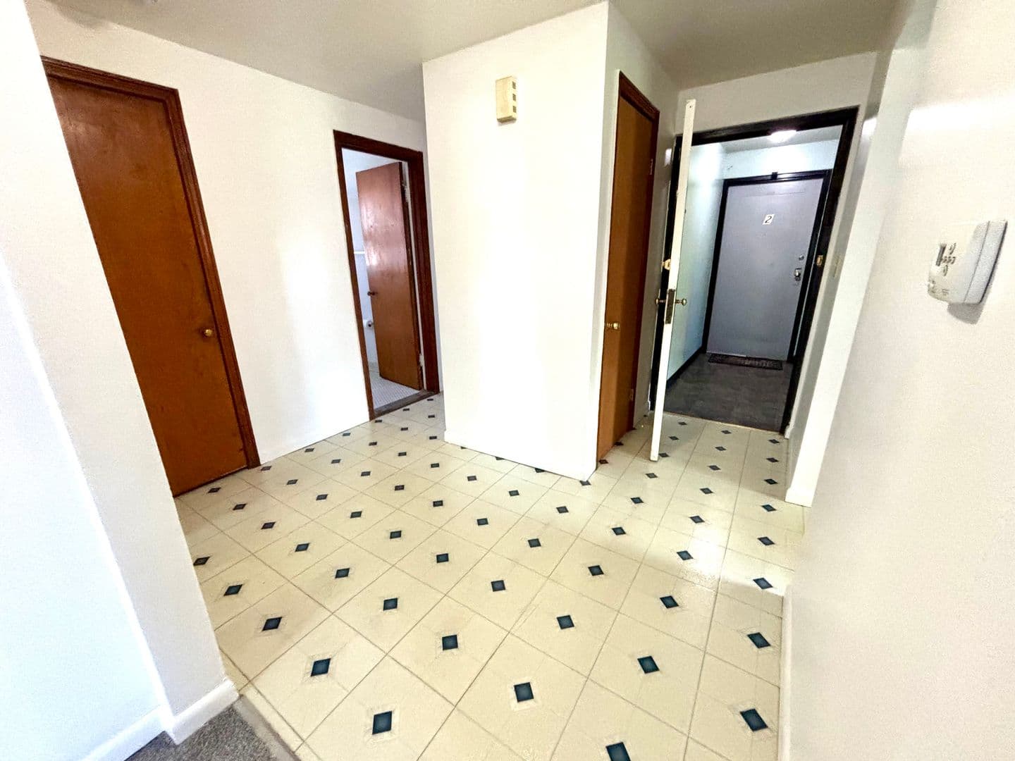 Buffalo Apartment: 44 Latona Ct.
