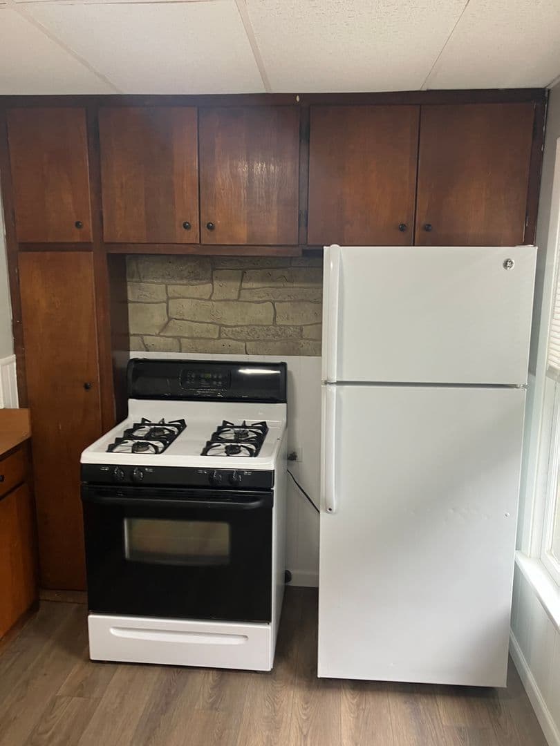 Buffalo Apartment: 751 Tifft St.