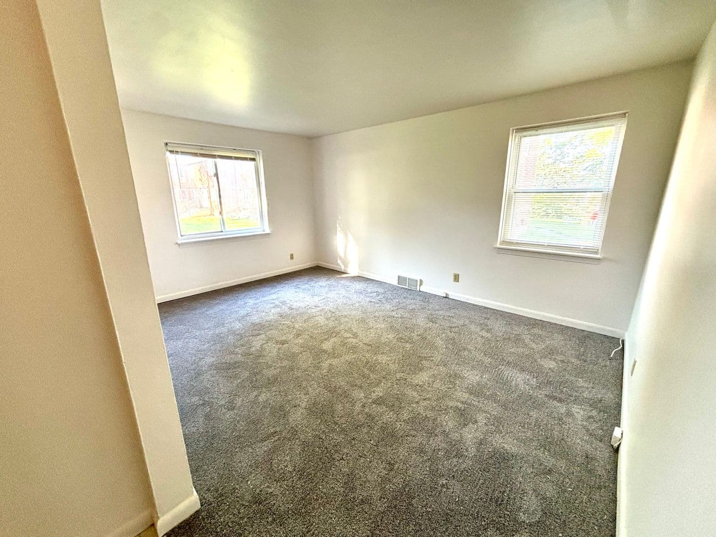 Buffalo Apartment: 44 Latona Ct.