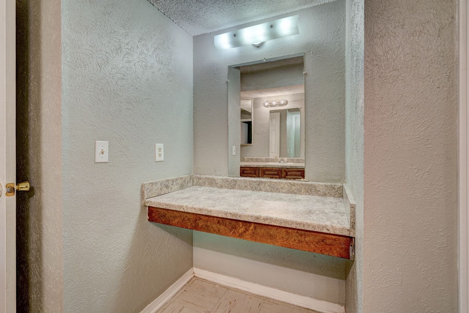 Midwest City Apartment: Bradfred Street 3815/3817