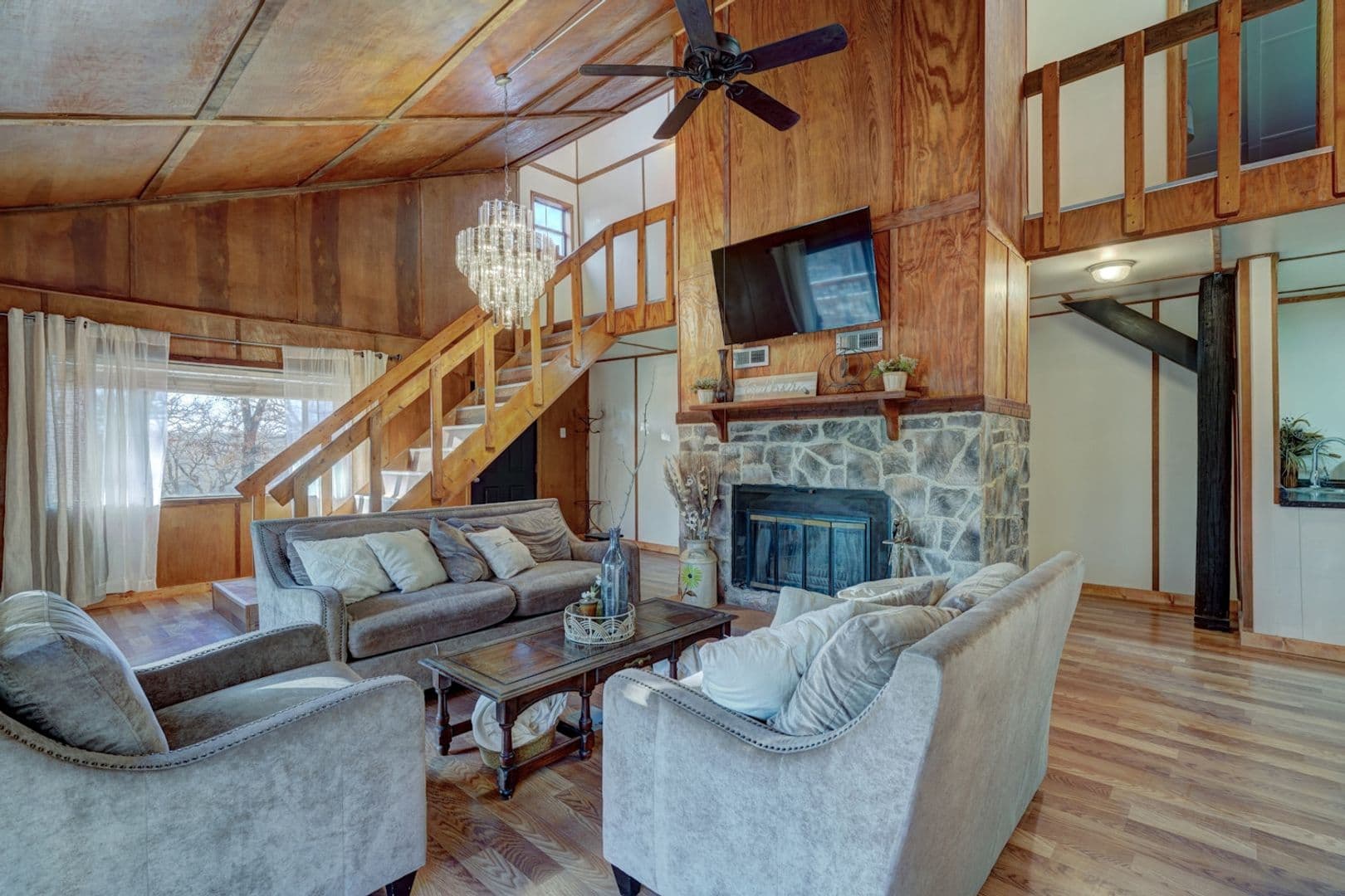 Newalla House: 19518 S Dobbs