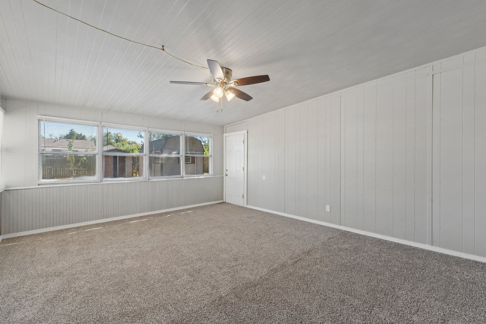 Midwest City House: 224 E Myrtle Ln