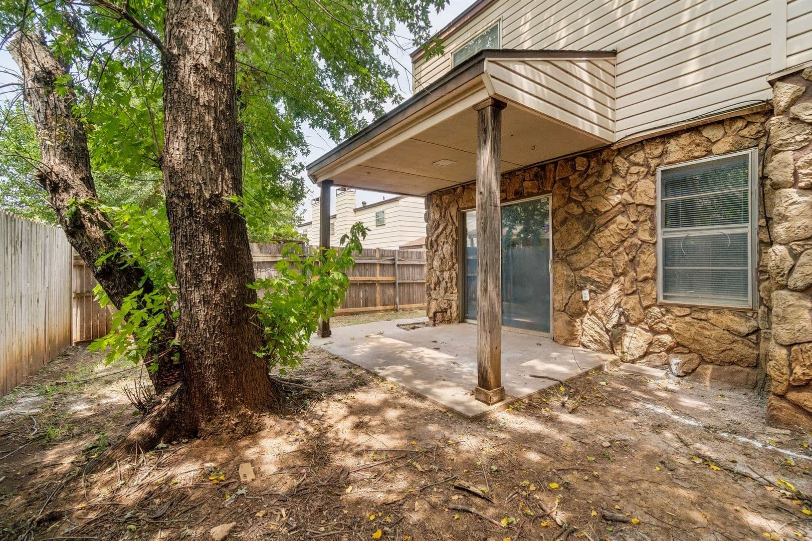 Edmond Apartment: Wynn Circle 3508/3510